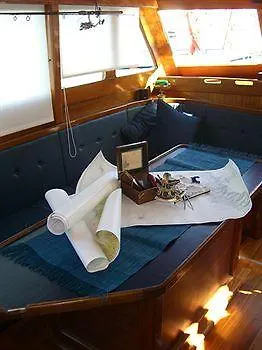 Boat And Breakfast Hotel Palermo