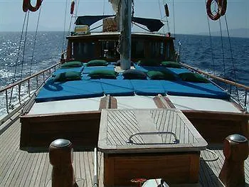 Boat And Breakfast Hotel Palermo Italia