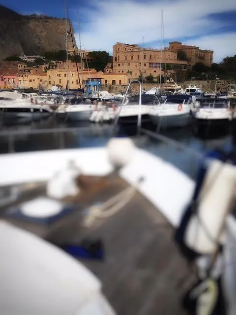 Boat And Breakfast Hotel Palermo 0*,