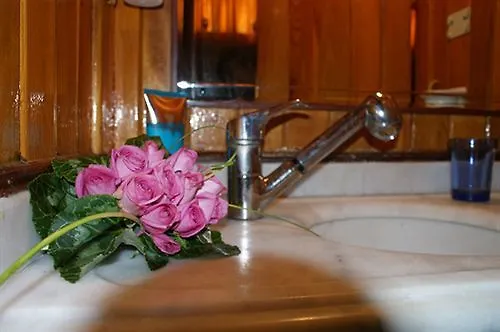 Botel Boat And Breakfast Hotel Palermo